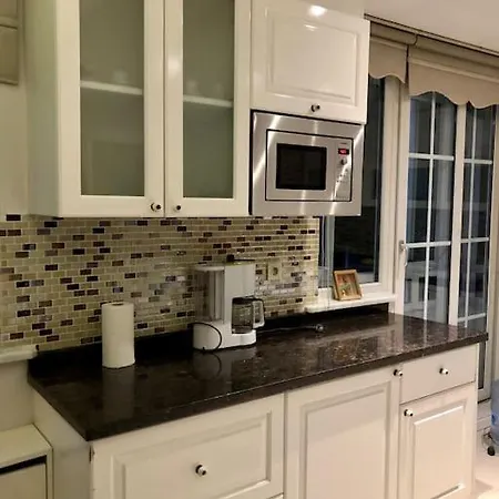 아파트 Comfortable And Spacious, Luxury In Location *